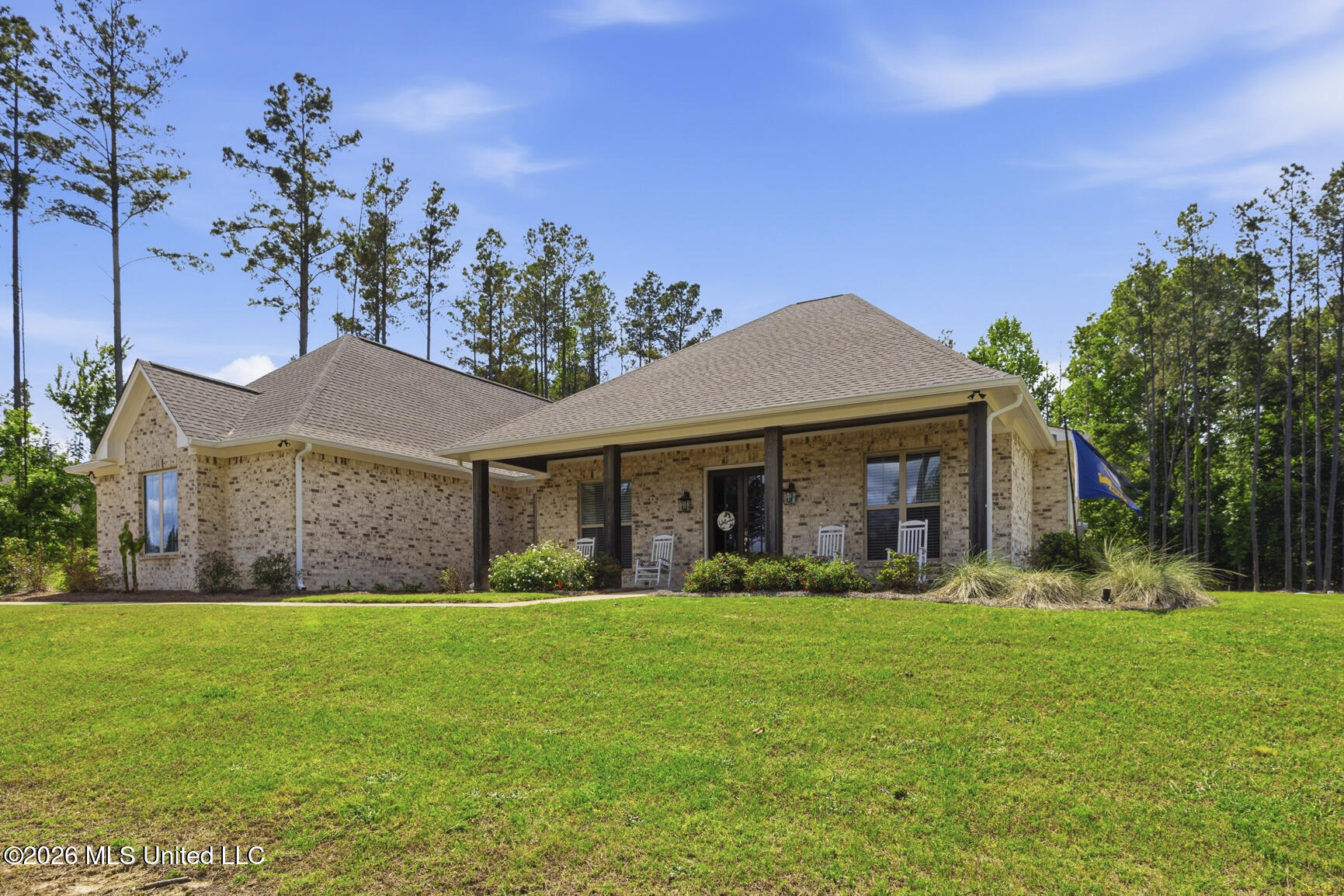 154 Fallen Oak Drive Brandon, MS 39047 - Photo 4 of 47 154 Fallen Oak-2