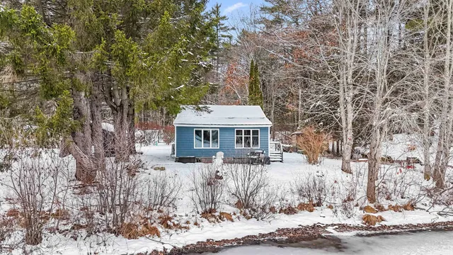 $305,000 | 23 Hammond Road, Deerfield, NH 03037