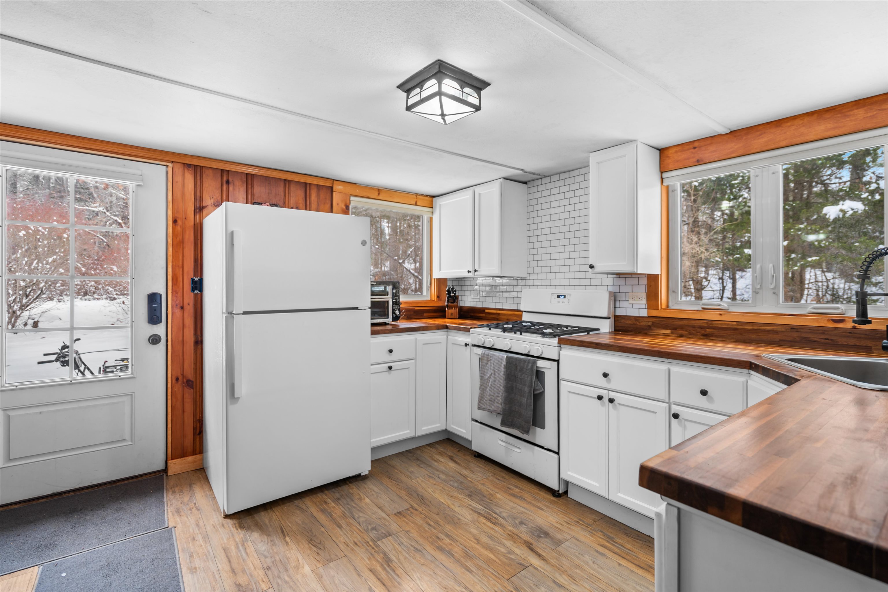 23 Hammond Road Deerfield, NH 03037 - Photo 7 of 26