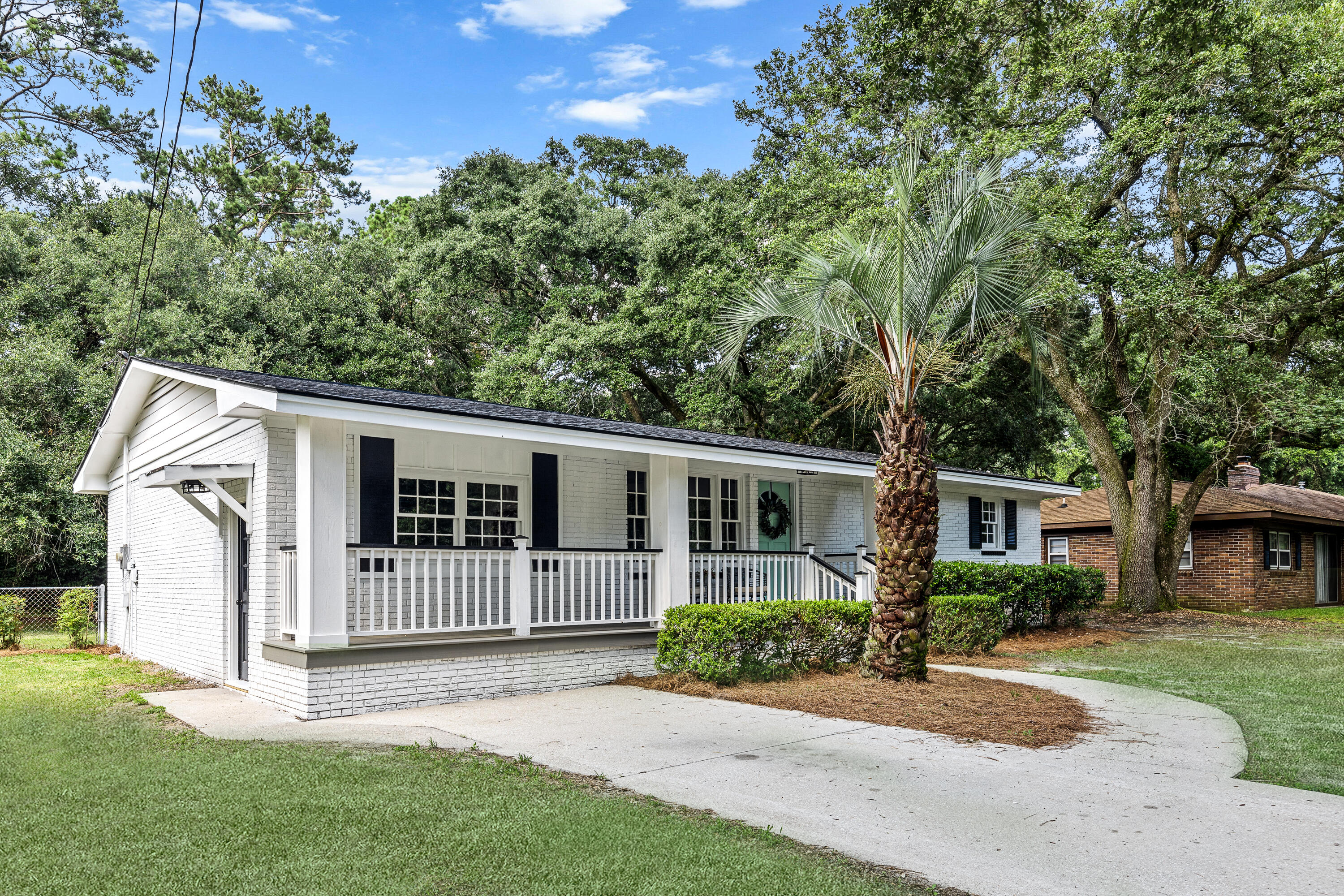 109 Newington Road Summerville, SC 29485 - Photo 3 of 46 Newington-56