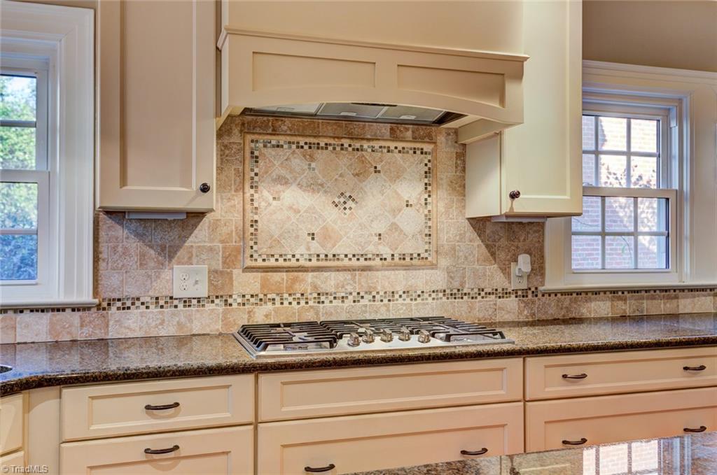 1013 Ferndale Boulevard High Point, NC 27262 - Photo 18 of 30