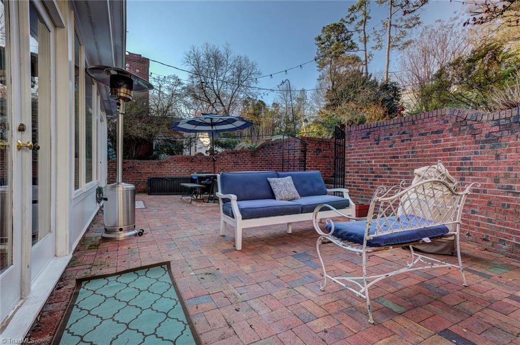 1013 Ferndale Boulevard High Point, NC 27262 - Photo 8 of 30
