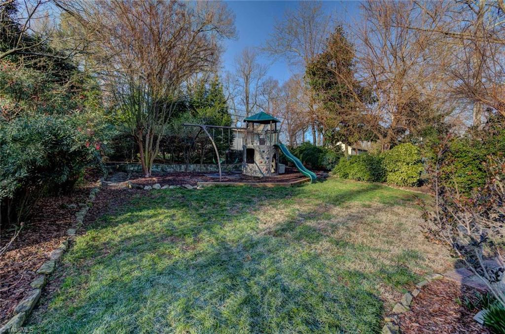 1013 Ferndale Boulevard High Point, NC 27262 - Photo 9 of 30