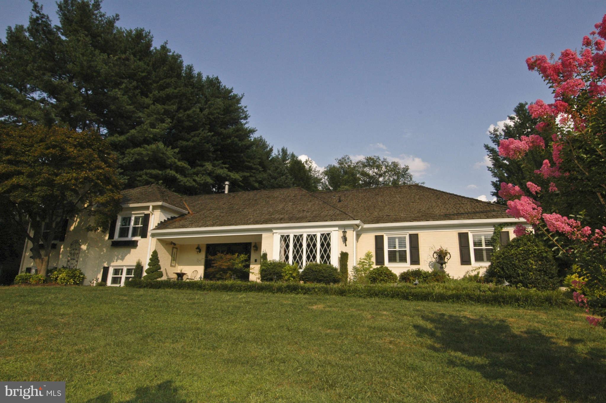 1225 Potomac School Road McLean, VA 22101 - Photo 3 of 25 Exterior (Front)