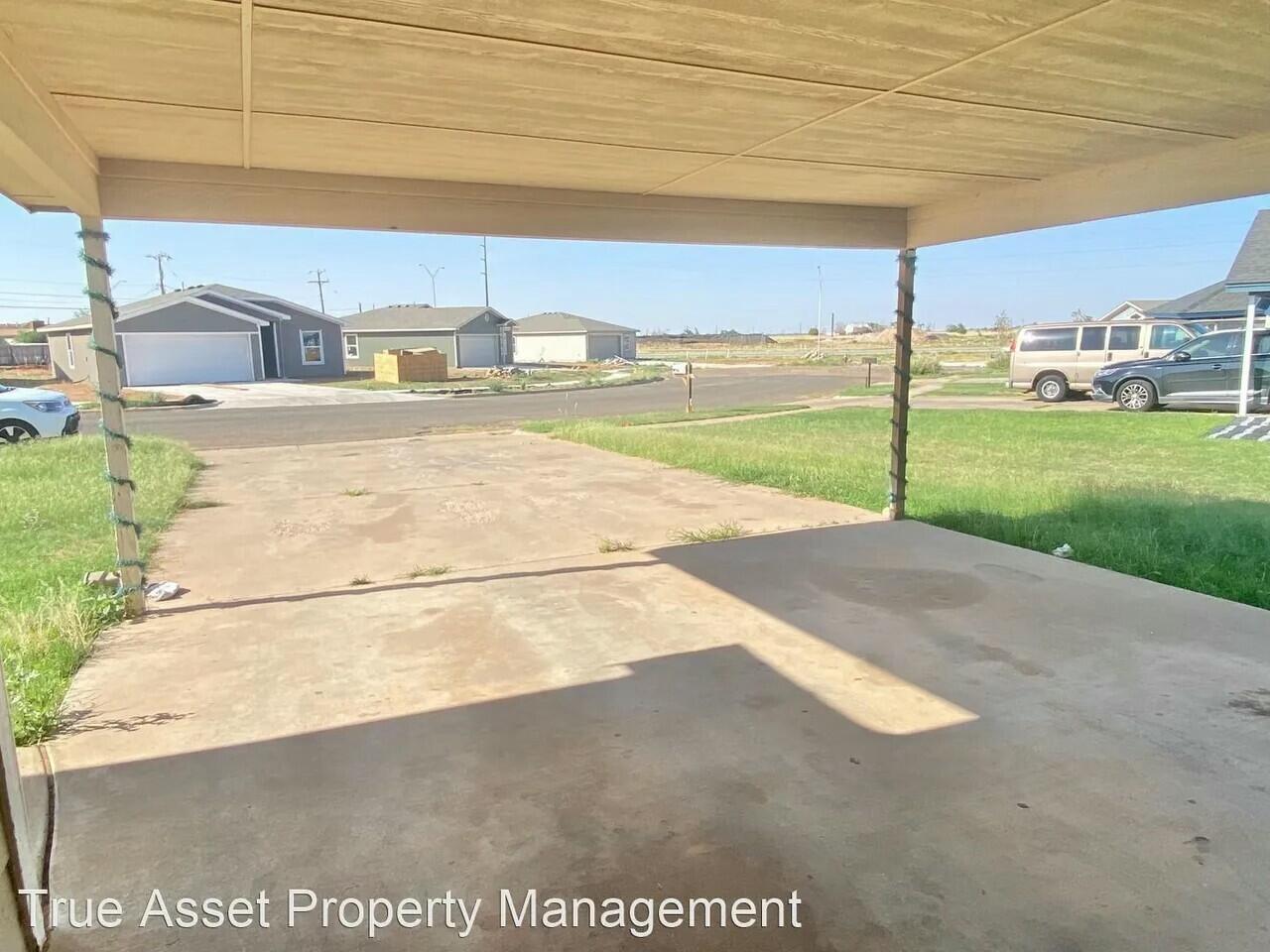 3508 East Colgate Street Lubbock, TX 79403 - Photo 13 of 38 a view of a basket ball ground