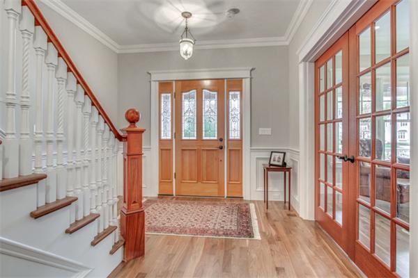 18 Clarke Road Needham, MA 02492 - Photo 3 of 30 Gallery Image 3