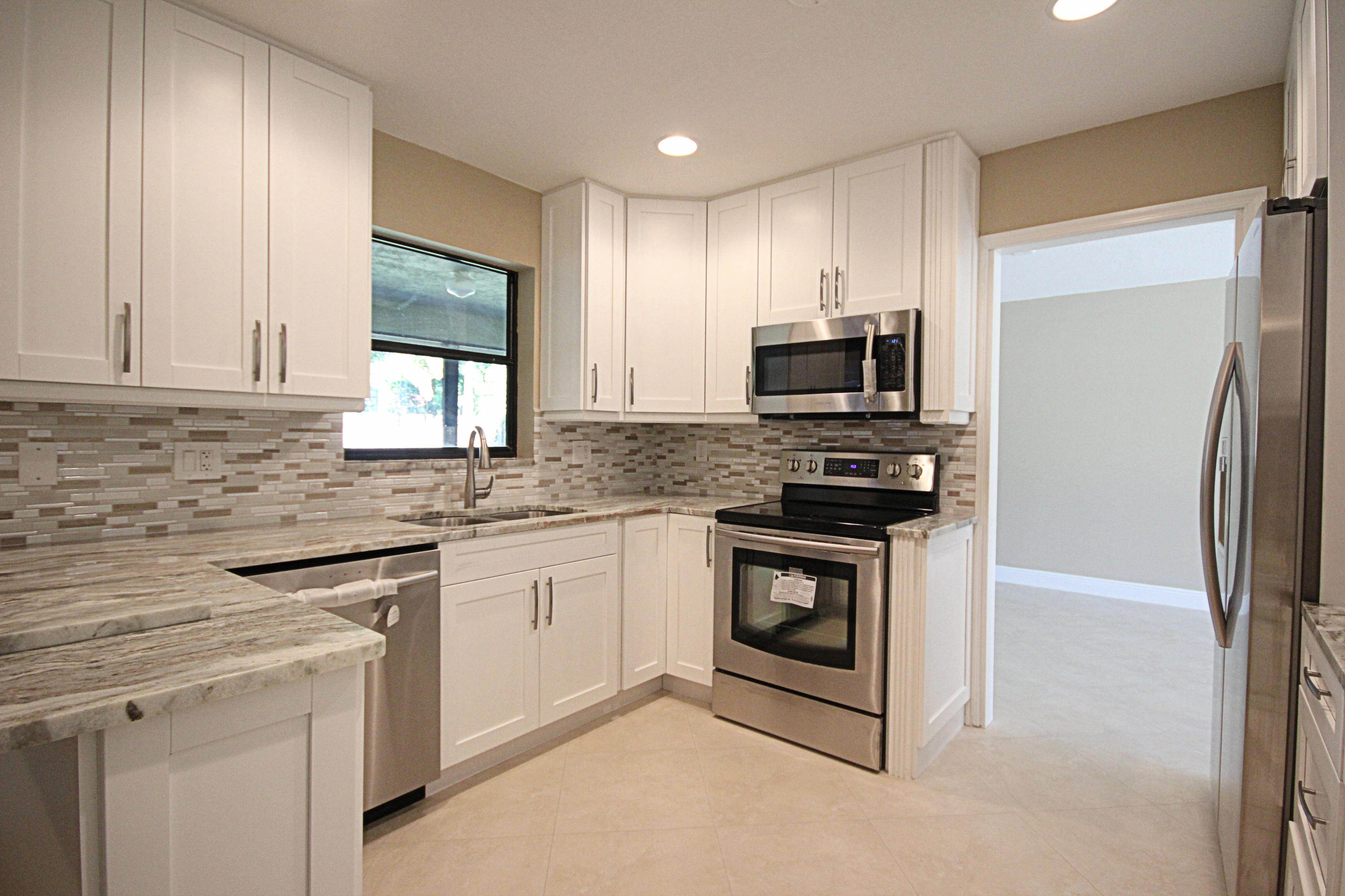 435 Apache Lane Boca Raton, FL 33487 - Photo 5 of 28 APACHE KITCHEN