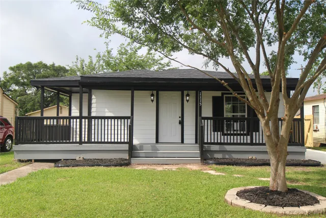 $175,000 | 1115 West 4th Street, Freeport, TX 77541