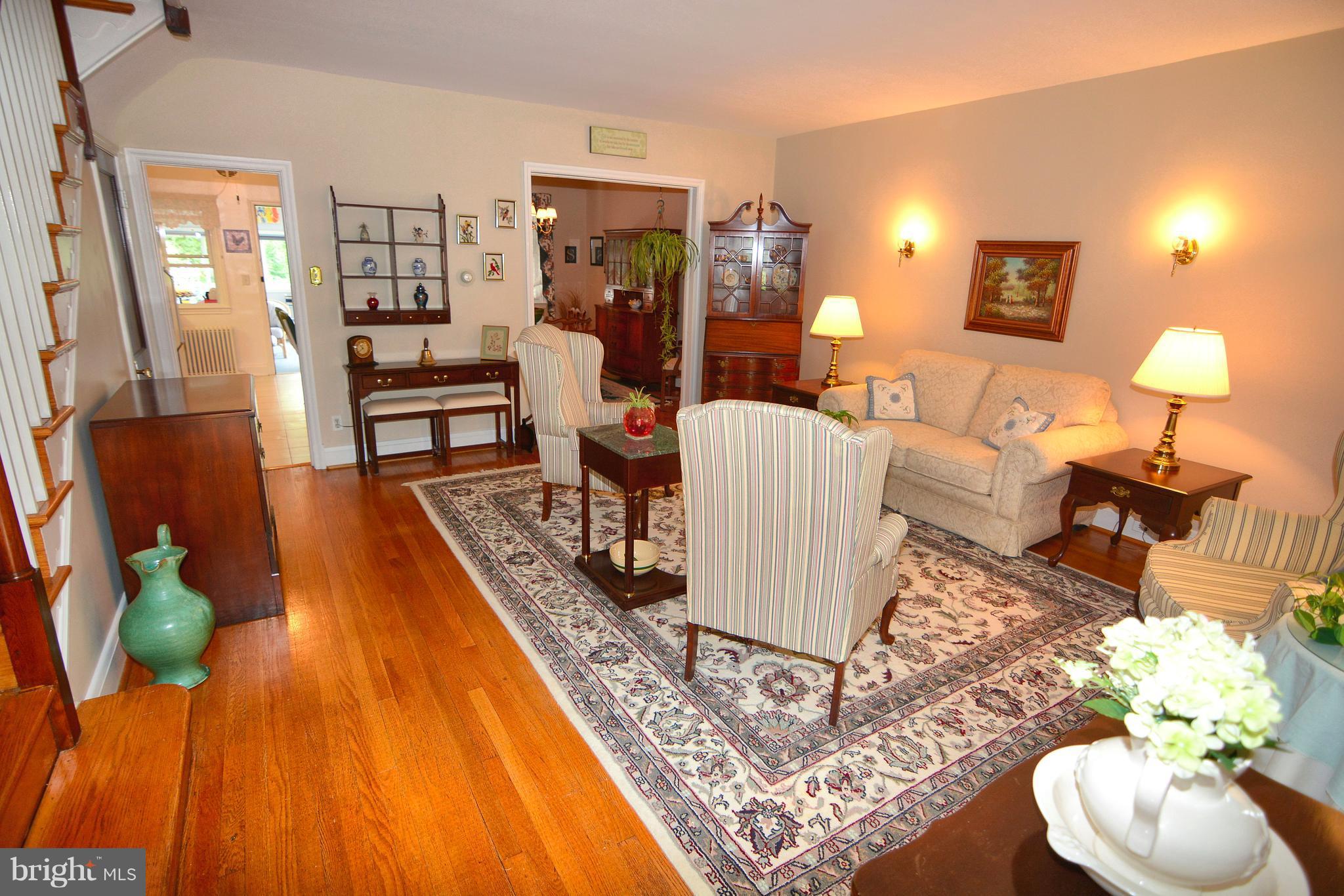39 North Belle Grove Road Baltimore, MD 21228 - Photo 4 of 20 Living Room open to DR great for company
