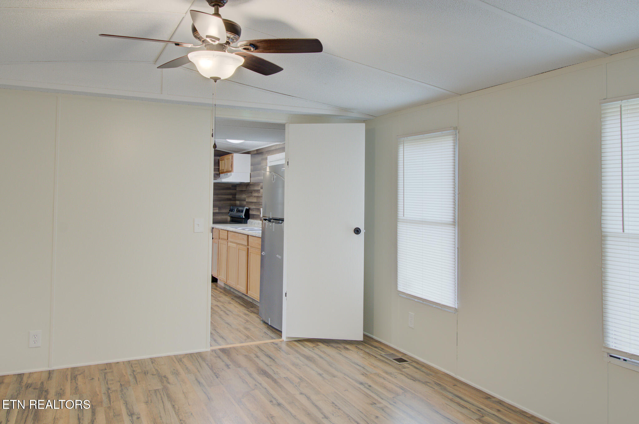 3763 Richardson Cove Road Sevierville, TN 37876 - Photo 13 of 28 5.0