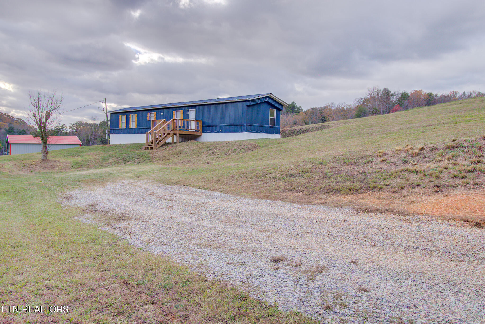 3763 Richardson Cove Road Sevierville, TN 37876 - Photo 7 of 28 1.9
