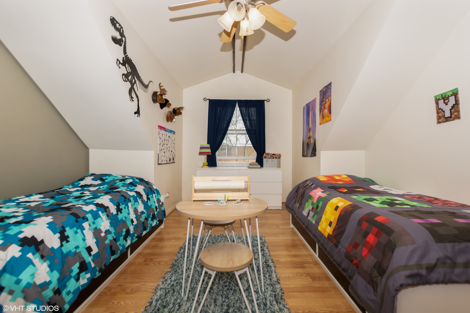 10906 Parkside Avenue Chicago Ridge, IL 60415 - Photo 9 of 15 a bedroom with a bed and a chandelier