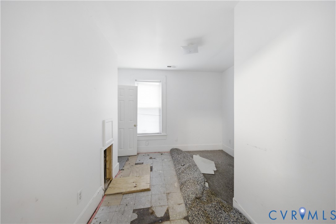 27 Bacon Street Hampton, VA 23669 - Photo 15 of 18 Bathroom with baseboards