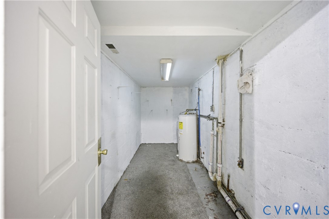 27 Bacon Street Hampton, VA 23669 - Photo 4 of 18