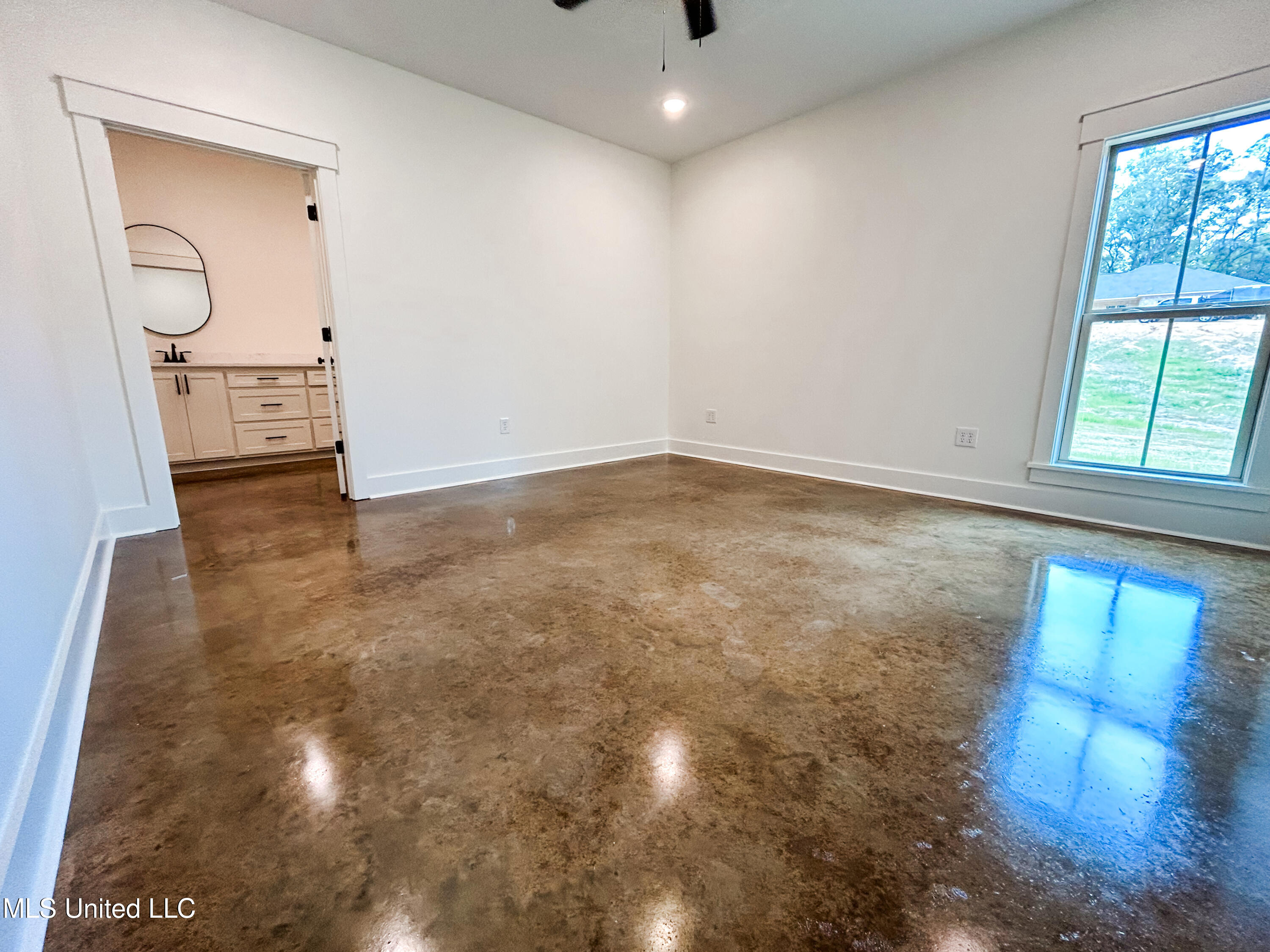 628 Mullican Road Florence, MS 39073 - Photo 16 of 29 IMG_4275