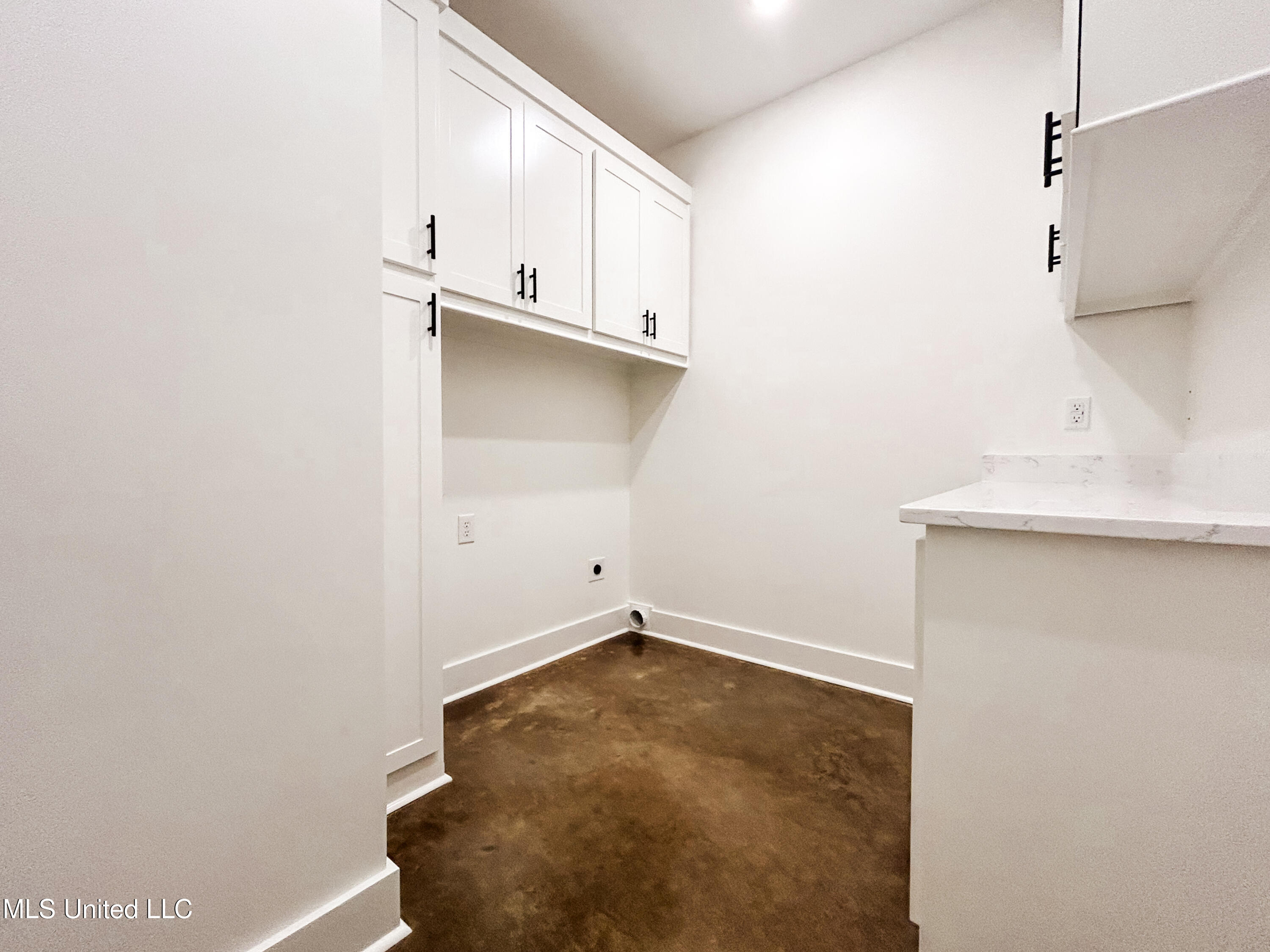 628 Mullican Road Florence, MS 39073 - Photo 26 of 29 IMG_4273