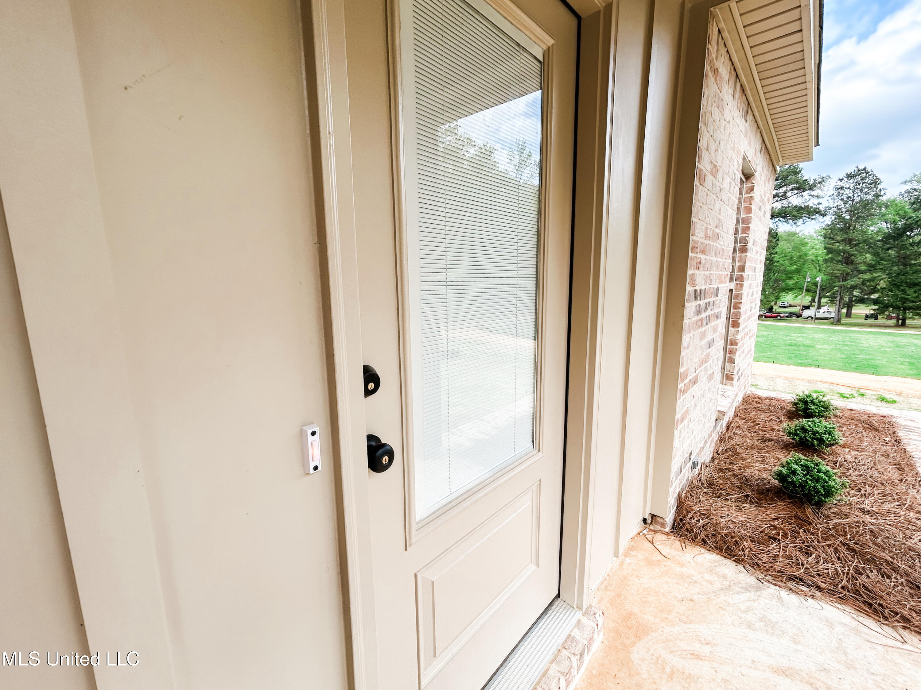 628 Mullican Road Florence, MS 39073 - Photo 5 of 29 IMG_4291