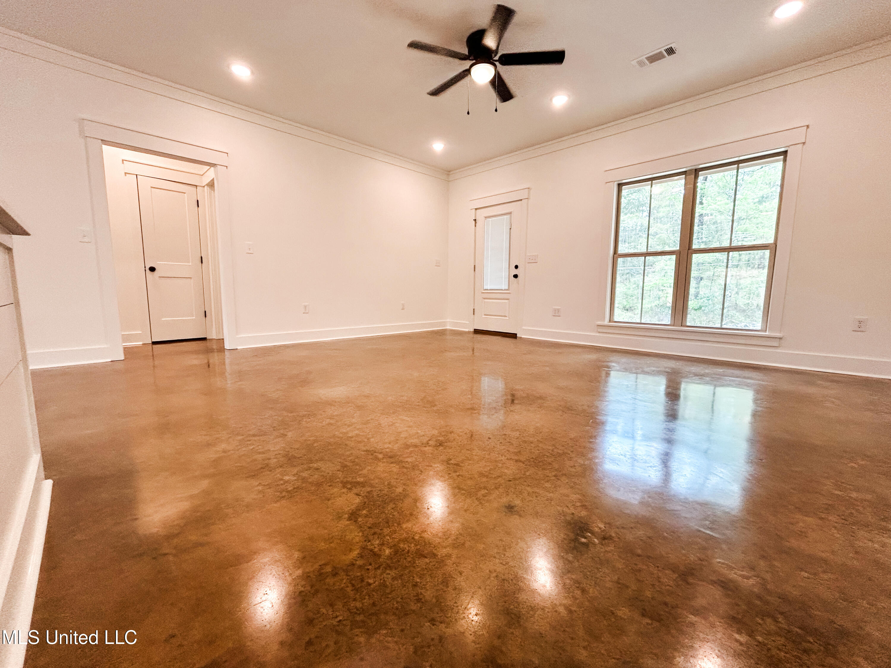 628 Mullican Road Florence, MS 39073 - Photo 9 of 29 IMG_4272