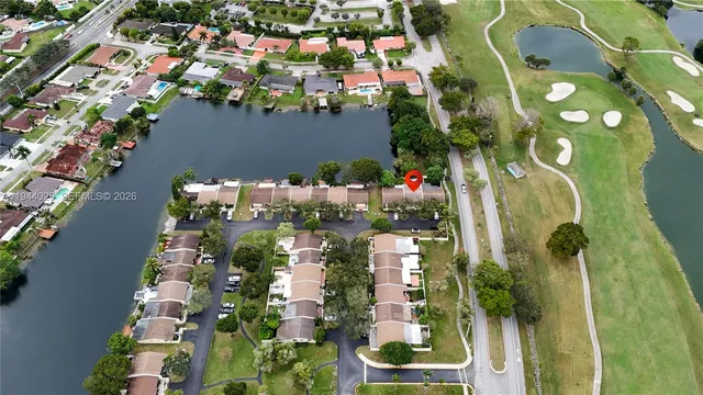 $465,000 | 13932 Kendale Lakes Drive, Miami, FL 33183