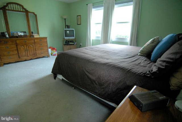 8702 Royal Ridge Lane Laurel, MD 20708 - Photo 19 of 30 Bedroom (Master)