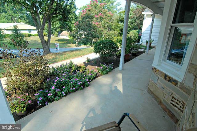 8702 Royal Ridge Lane Laurel, MD 20708 - Photo 3 of 30 Exterior (General)
