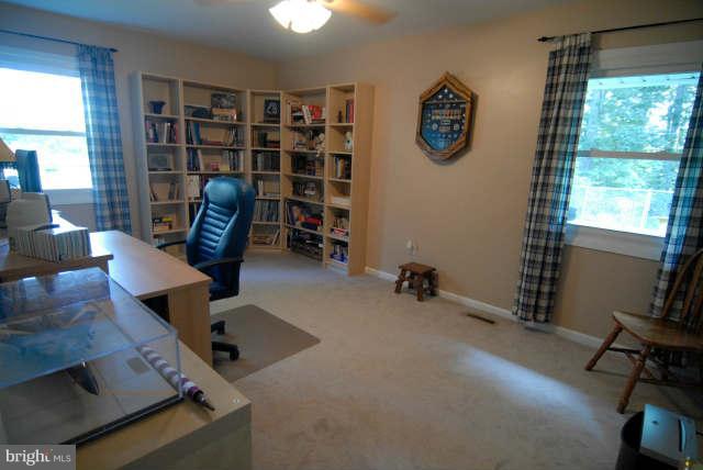 8702 Royal Ridge Lane Laurel, MD 20708 - Photo 22 of 30 Bedroom