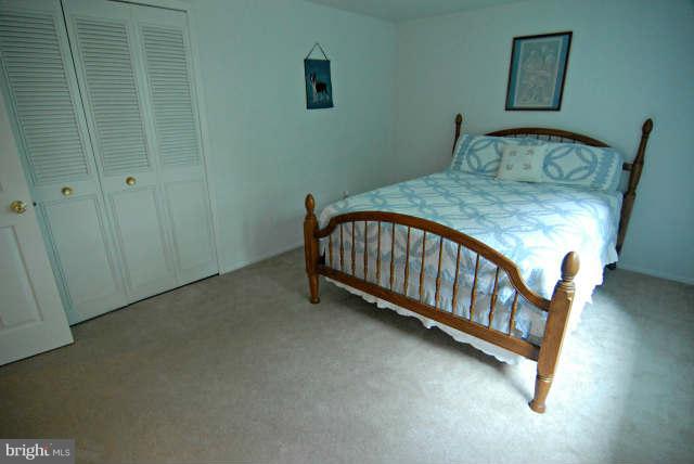 8702 Royal Ridge Lane Laurel, MD 20708 - Photo 25 of 30 Bedroom