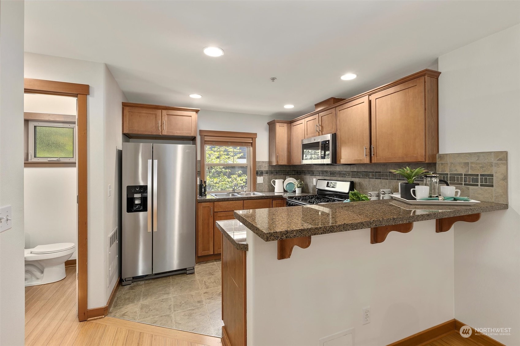 745 North 95th Street, Unit B Seattle, WA 98103 - Photo 5 of 21 Gallery Image 5