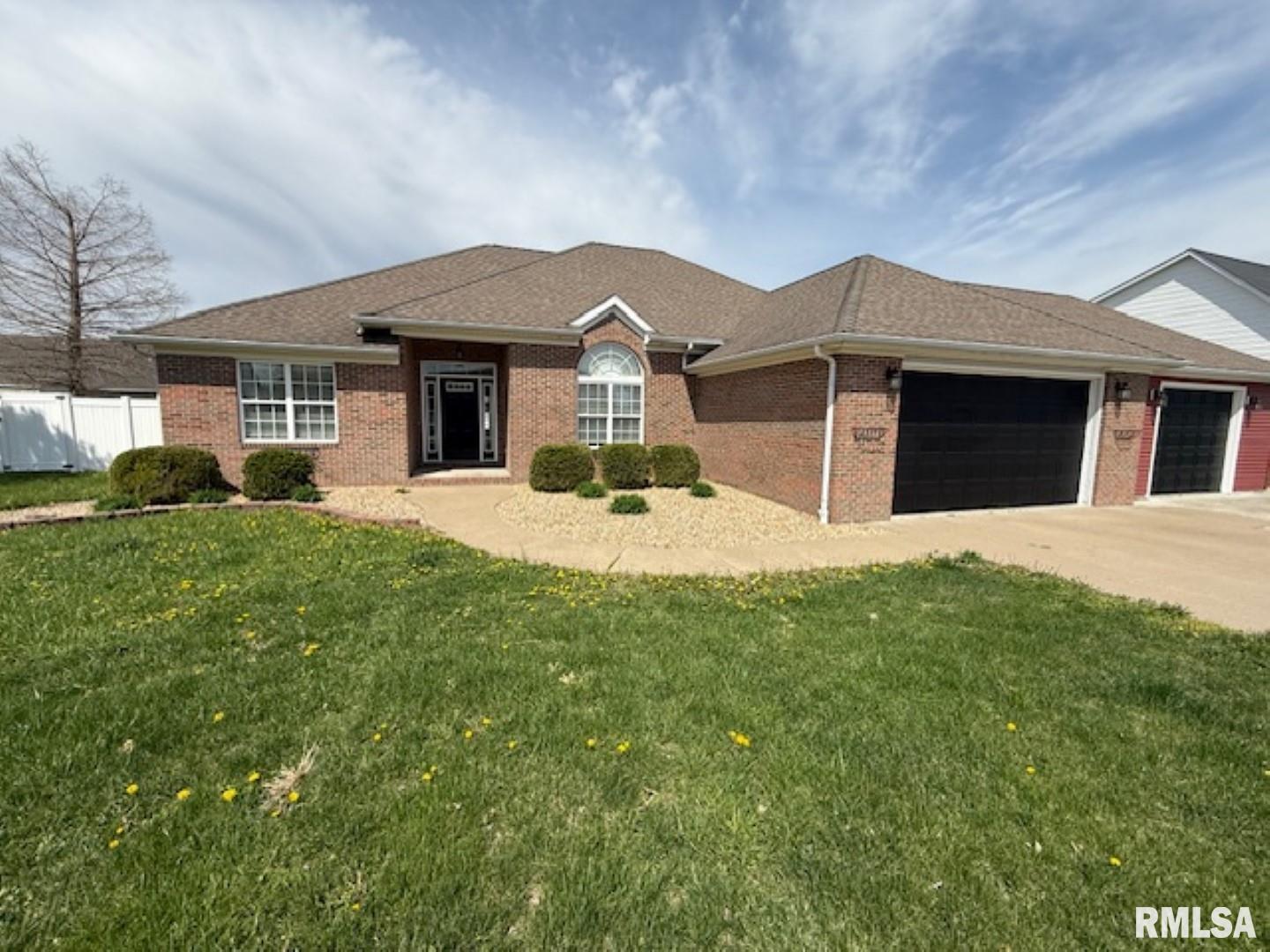 1108 Folgers Street Marion, IL 62959 - Photo 1 of 36 Gallery Image 1
