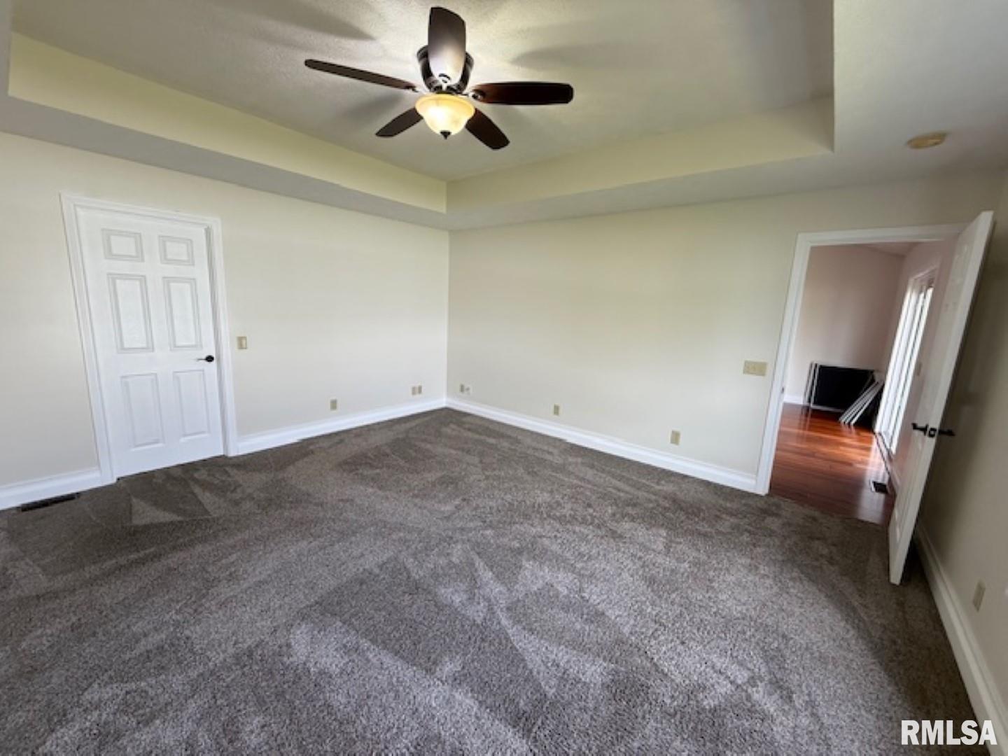 1108 Folgers Street Marion, IL 62959 - Photo 17 of 36 Gallery Image 17