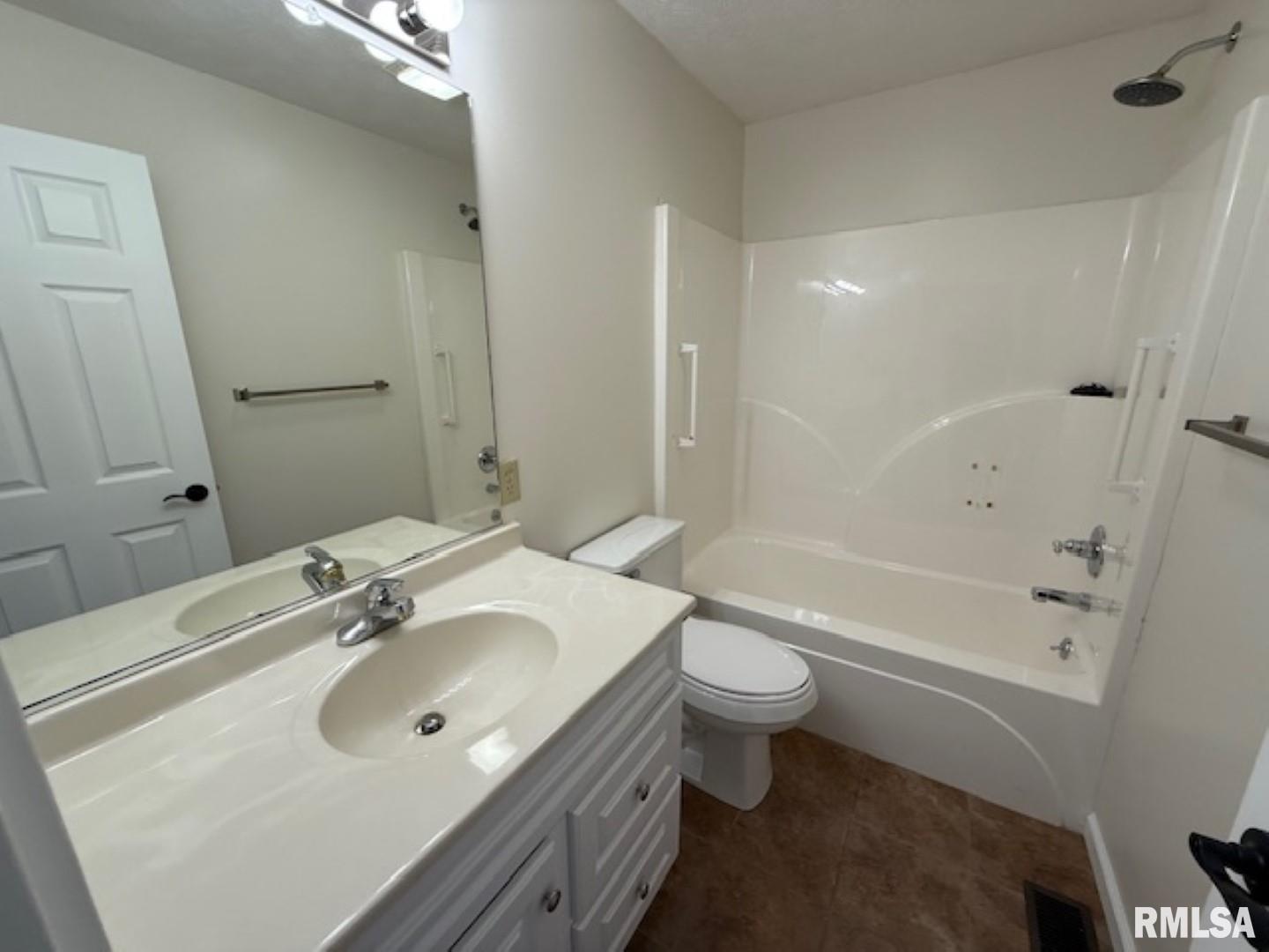 1108 Folgers Street Marion, IL 62959 - Photo 26 of 36 Gallery Image 26