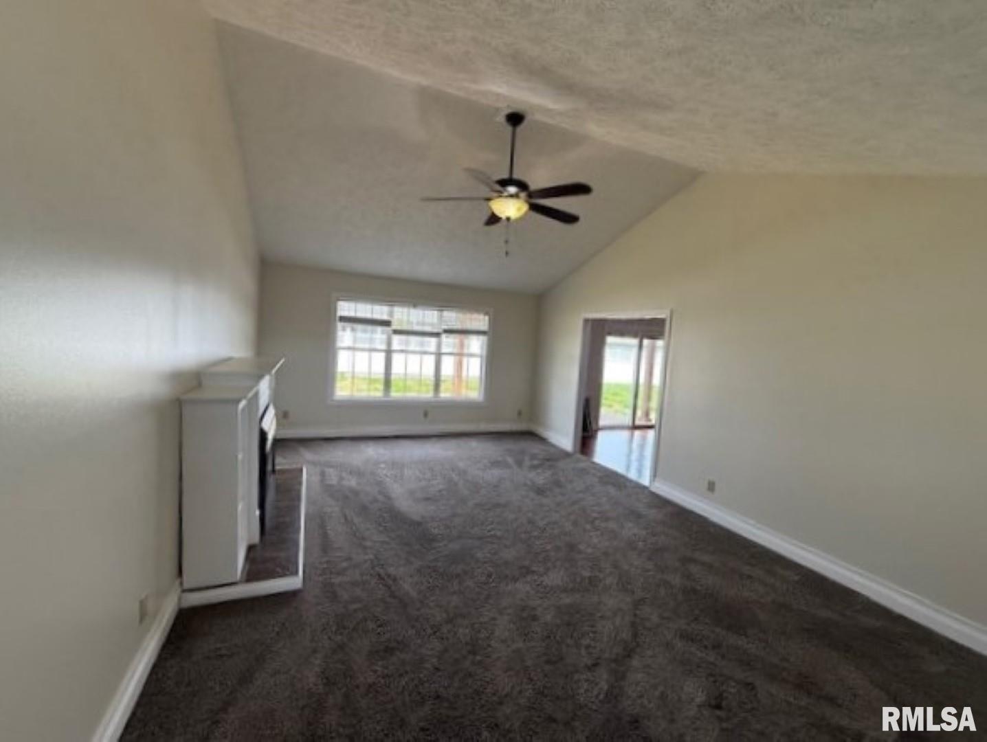 1108 Folgers Street Marion, IL 62959 - Photo 5 of 36 Gallery Image 5