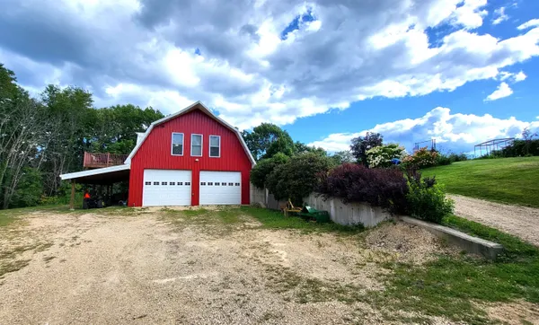 $695,000 | 19767 County Highway East, Richland Center, WI 53581
