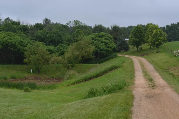 $695,000 | 19767 County Highway East, Richland Center, WI 53581