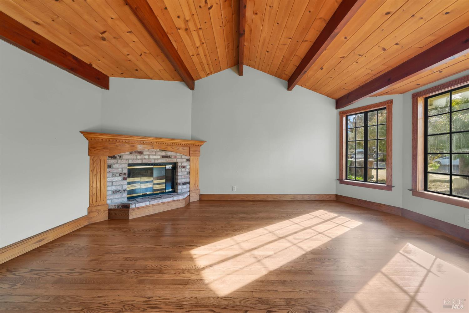 32 Jefferson Avenue San Rafael, CA 94903 - Photo 6 of 51