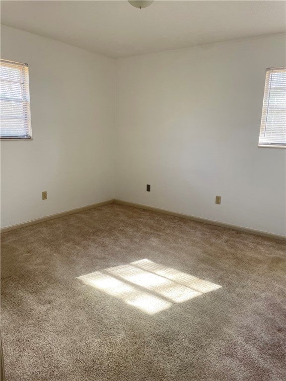 807 Lake Condy Road Opelika, AL 36801 - Photo 7 of 10 Primary bedroom