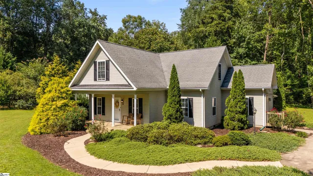 $434,000 | 19 Lynnbrook Way, Columbus, NC 28722
