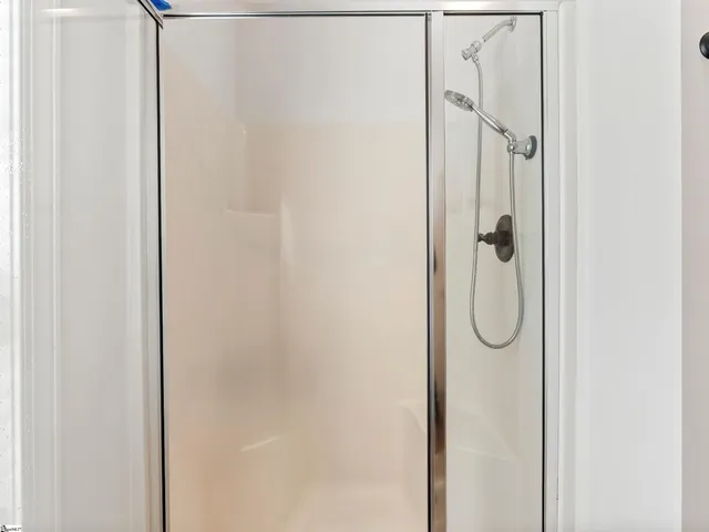 $434,000 | 19 Lynnbrook Way, Columbus, NC 28722