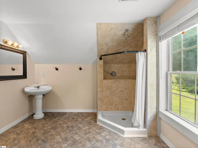 $434,000 | 19 Lynnbrook Way, Columbus, NC 28722