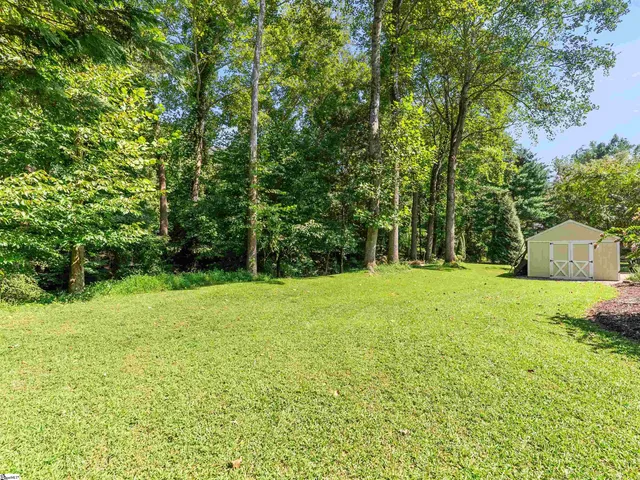 $434,000 | 19 Lynnbrook Way, Columbus, NC 28722