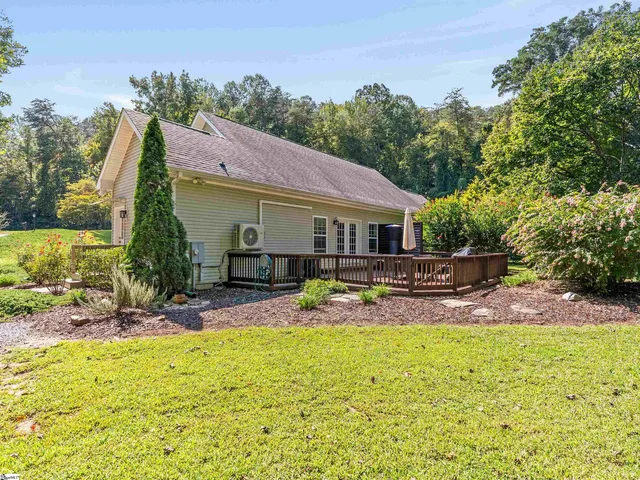 $434,000 | 19 Lynnbrook Way, Columbus, NC 28722