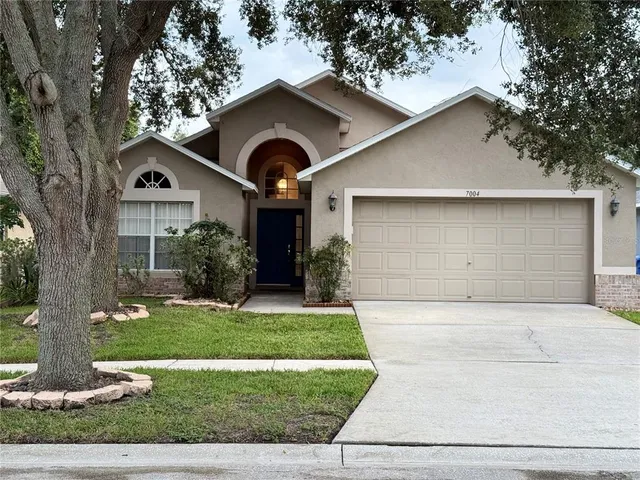 $359,999 | 7004 Jamestown Manor Drive, Riverview, FL 33578