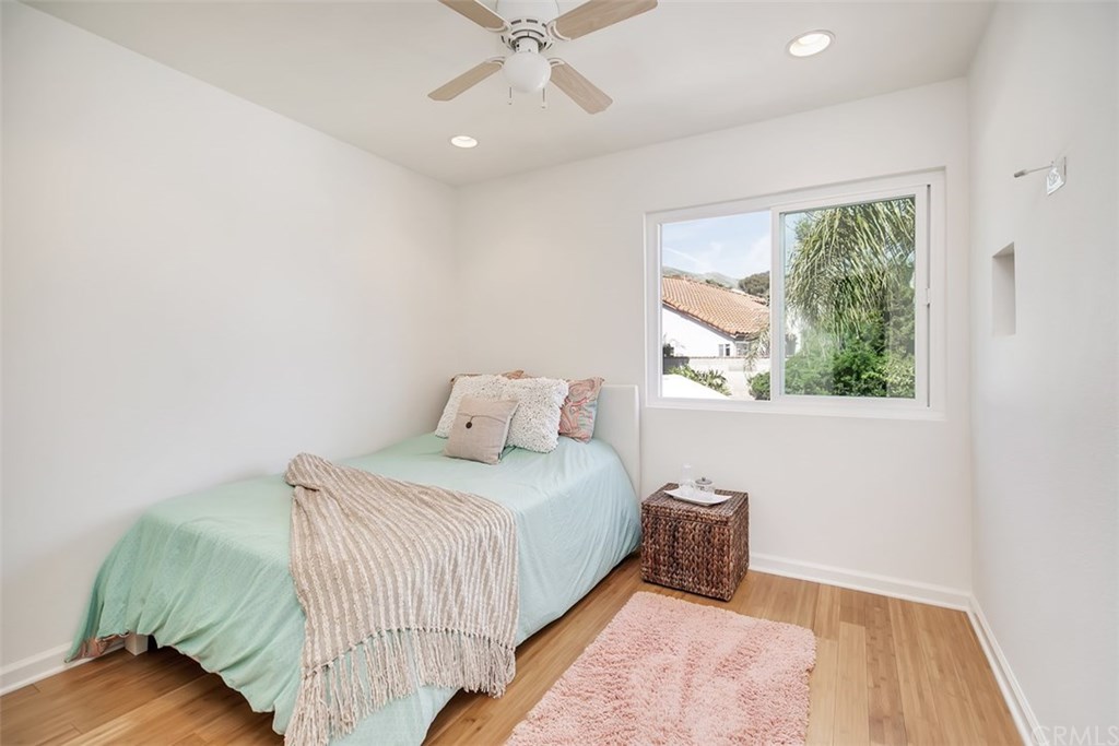 1306 Altura San Clemente, CA 92673 - Photo 14 of 28 Upstairs bedroom.