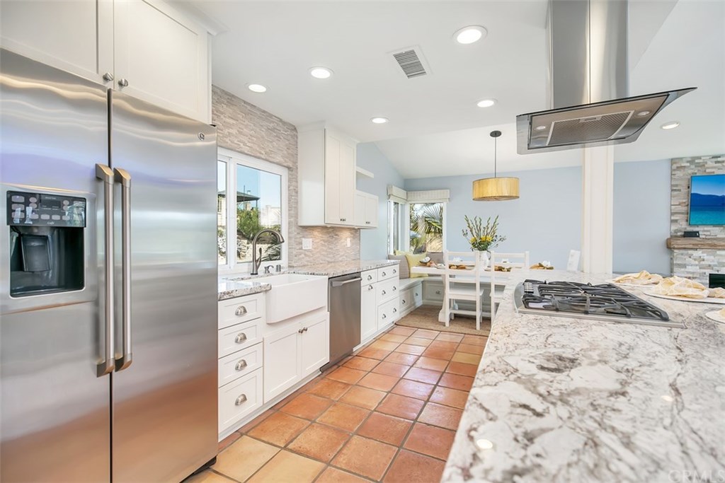 1306 Altura San Clemente, CA 92673 - Photo 8 of 28