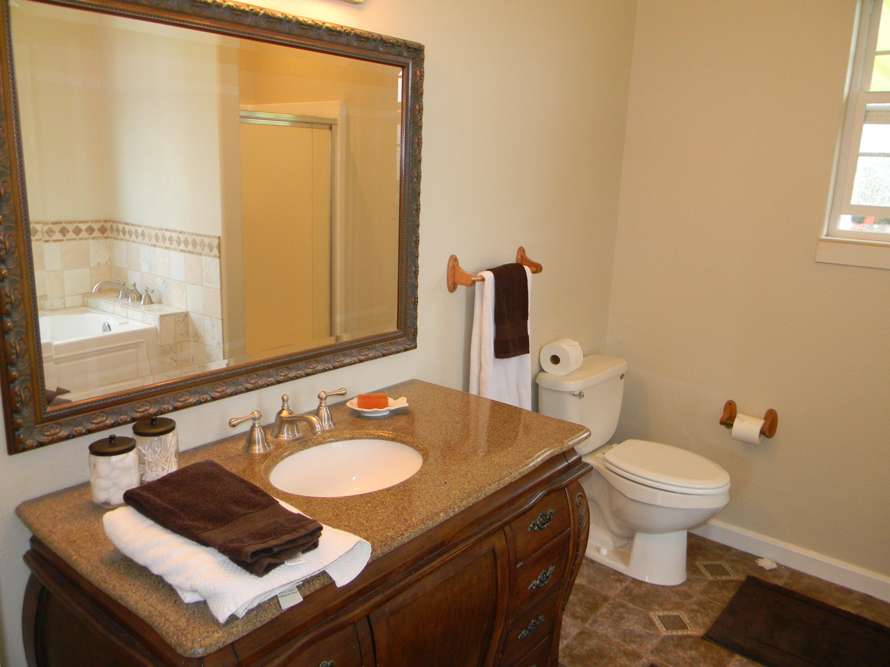 3310 Kenmar Road Fortuna, CA 95540 - Photo 33 of 43 Bath