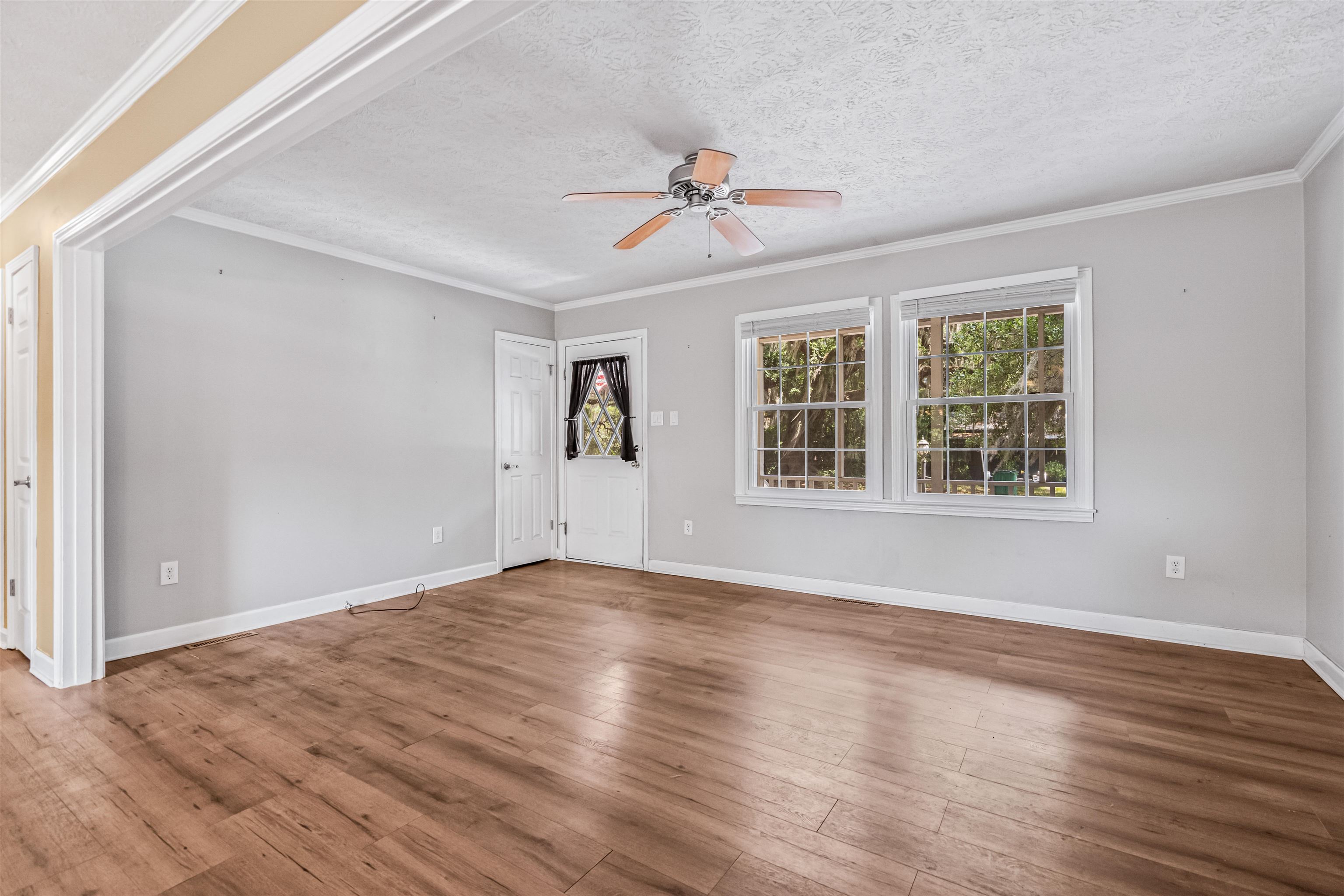 306 Kaufman Street Georgetown, SC 29440 - Photo 5 of 33