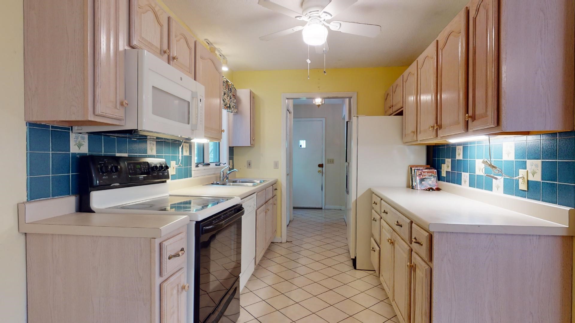 38 Forest Road Essex, VT 05452 - Photo 9 of 39 Gallery Image 9
