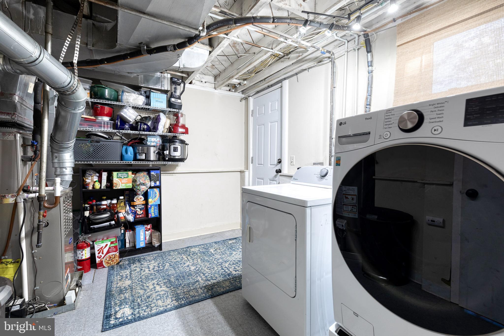 1 North Hilltop Road Baltimore, MD 21228 - Photo 31 of 36 a utility room with dryer and washer