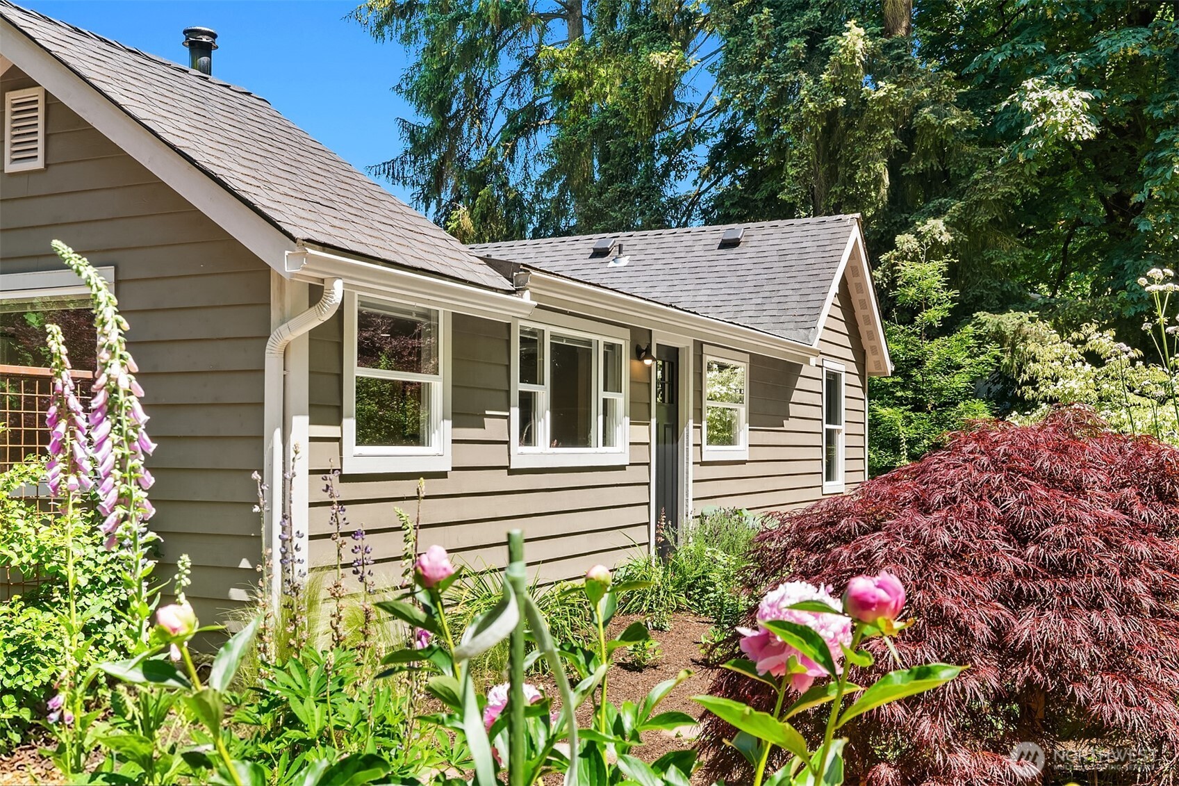 11323 East Riverside Drive Bothell, WA 98011 - Photo 27 of 40