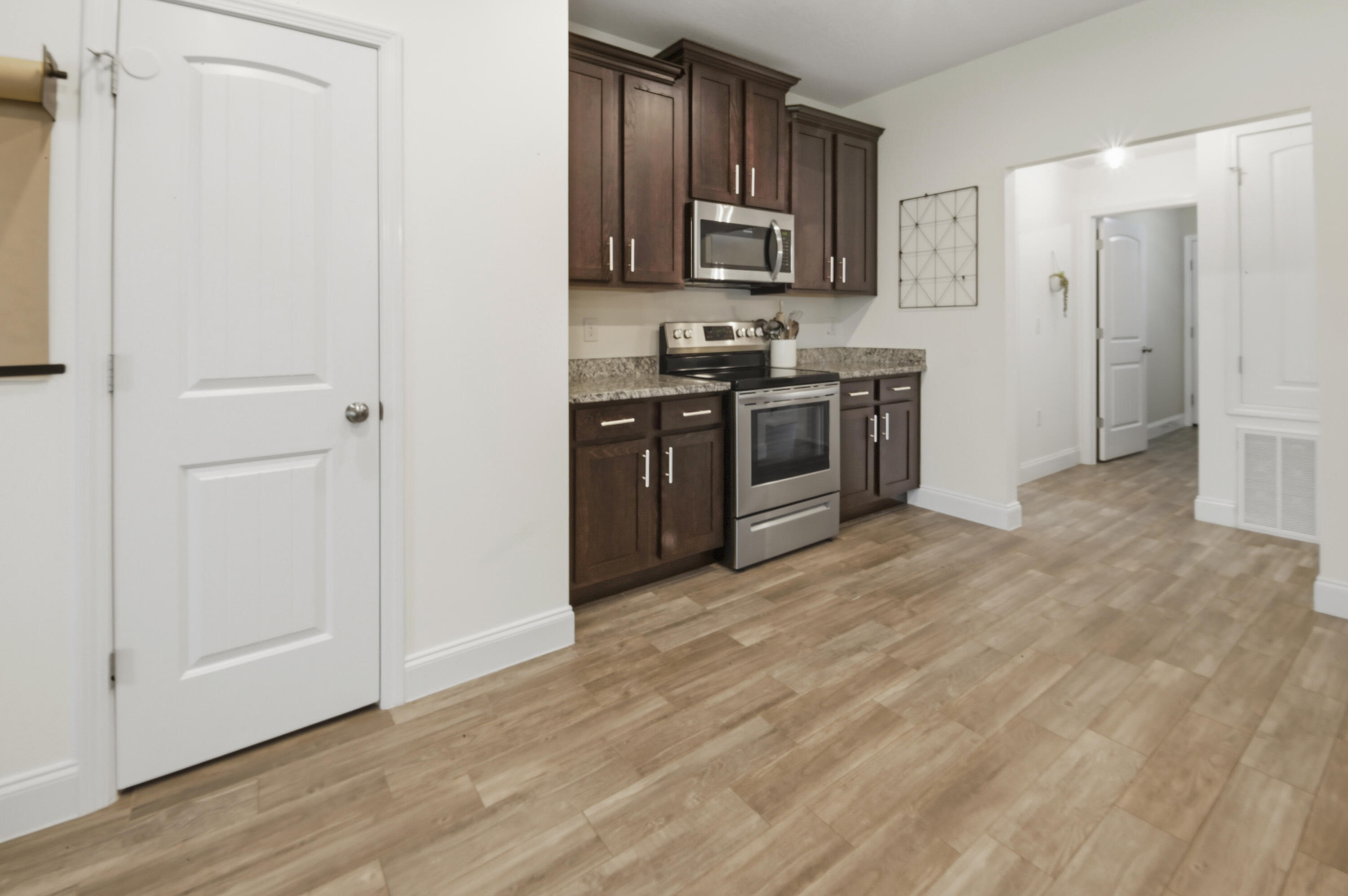 400 Scooter Cove Crestview, FL 32539 - Photo 18 of 31 HDR_4975